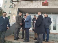 Хинштейн начал визит в Дмитриевский район с осмотра общежития колледжа