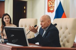 Курская молодёжь на равных побеседовала со спикером Облдумы