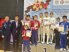 Сборная Курской области по фехтованию выиграла турнир в Воронеже