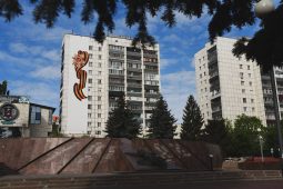 В Курске ко Дню Победы появился мурал