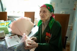 Курянка Мария Дюмина отметила 100-летний юбилей