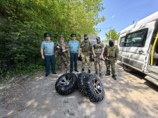 Курские таможенники купили запчасти для боевой машины сапёров