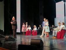 В Курске прошел благотворительный концерт Московского театра мюзикла «Поём для вас»