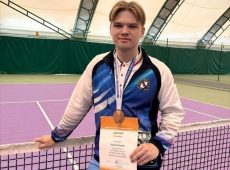 Курянин завоевал «бронзу» чемпионата России по теннису среди глухих