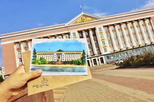 Открытки объединяют