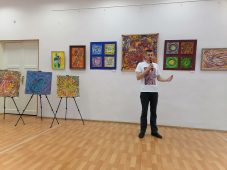 Курянам открыли «Философию цвета»