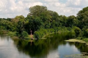 Крест в память о жертвах фашизма