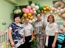 Курским семьям помогут вещами для ухода за детьми