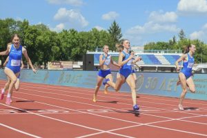 Легкоатлеты привезли 11 медалей