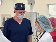 В Курском онкоцентре врачи удалили пациентке гигантскую 35-килограммовую опухоль