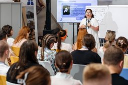 Курский преподаватель культуры участвует в летней школе «Меганом»