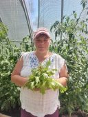 В Щигровском доме соцобслуживания собрали первый урожай