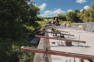 Движение по мосту откроют к осени