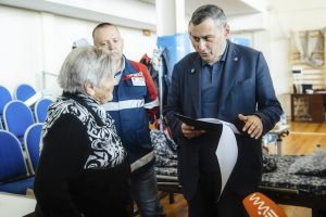 Выслушать каждого