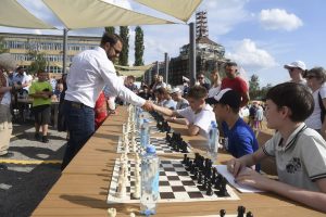 Куряне обыграли гроссмейстера