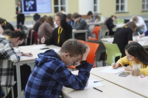 Мошенницы прикинулись театралками