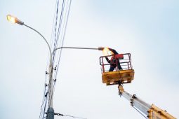 На следующей неделе в трех округах Курска будут отключать свет