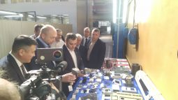 Александр Хинштейн посетил курский завод «Авиаавтоматика»