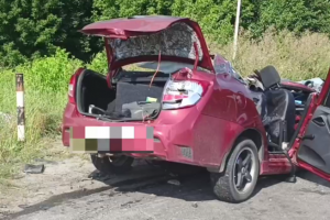 ГИБДД: В Курчатове Курской области в ДТП с тепловозом погибли три человека