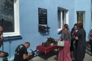 Медиков наградили посмертно