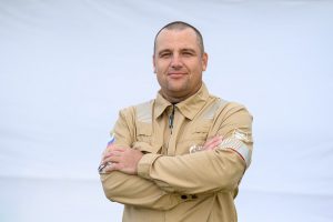 Победил без аэродрома и топлива