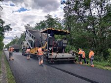 В Горшеченском районе ремонтируют 13,7 км дороги Лукьяновка – Ястребовка
