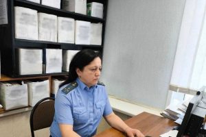 Курянин отсудил у бывшей жены 500 тысяч рублей за удар ножом