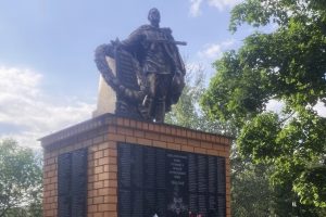 Солдаты вышли из небытия