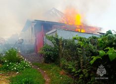В Дмитриеве Курской области из-за электропроводки горел частный дом