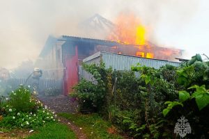 В Дмитриеве Курской области из-за электропроводки горел частный дом