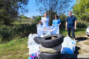 В Курске провели субботник на Стрелецком озере