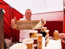 В субботу и воскресенье курян приглашают на ярмарки мёда