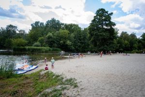 На пляже спасли подростка