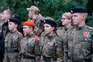 Поисковики нашли останки 132 человек