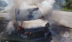 В центре Курска сгорел автомобиль