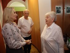 В Курской области супруги, прожившие вместе полвека, проголосовали на дому