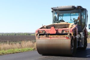 Дорогу к усадьбе Фета и Лавандовой ферме ремонтируют с опережением графика