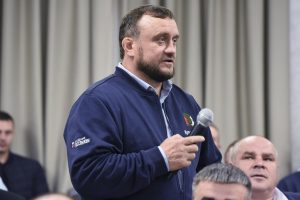 К героям приходят наставники