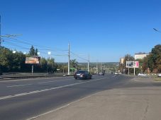 В Курске заработал новый светофор возле дома 3б по Карла Маркса