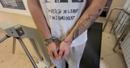 В Тимском районе мужчину будут судить за нападение с топором из-за банки тушёнки