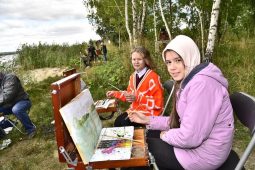 В Железногорске проходит XIX Международный пленэр «Мастер-класс»