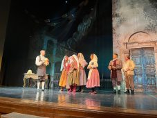 В Курском драматическом театре премьера пройдёт под шум прибоя