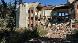 Глава региона и министр строительства побывали на объектах восстановления в приграничье