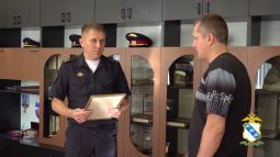 В Курске таксист помог пенсионерке не стать жертвой мошенников