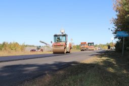 В Курском районе ремонтируют ключевую дорогу протяженностью 9 километров