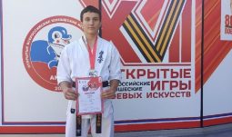 Курянин Владимир Воробьёв завоевал серебро на Всероссийских Играх боевых искусств