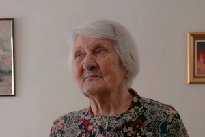 Александр Хинштейн поздравил со 100-летием участницу ВОВ Августу Карлышеву