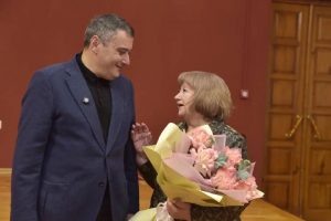 Александр Хинштейн поздравил с 80-летием мастера художественного слова Галину Азиатцеву