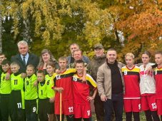 В Золотухинском районе прошли соревнования по лапте