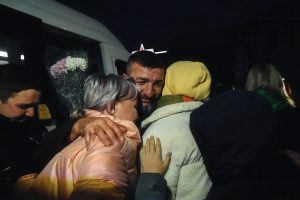 Наши люди – дома